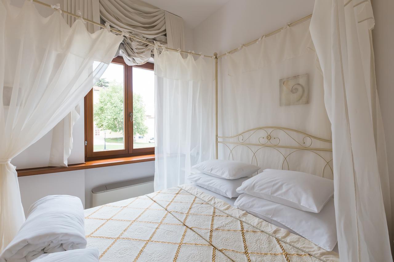 Palazzo Angelica B&B Adults Only Oprtalj ภายนอก รูปภาพ