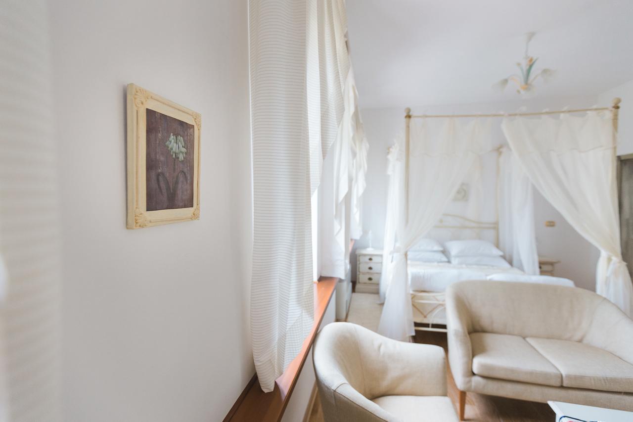 Palazzo Angelica B&B Adults Only Oprtalj ภายนอก รูปภาพ