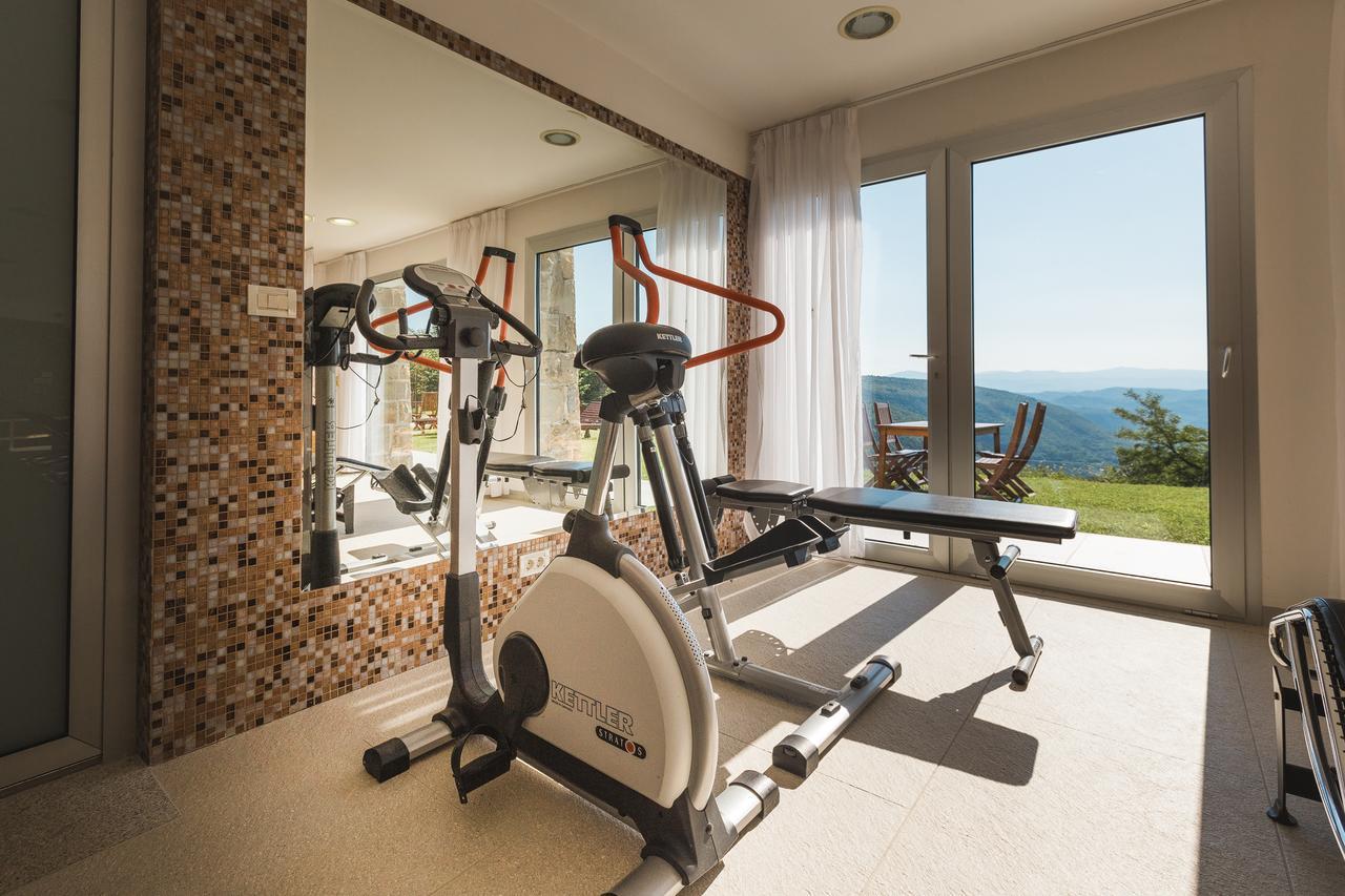 Palazzo Angelica B&B Adults Only Oprtalj ภายนอก รูปภาพ