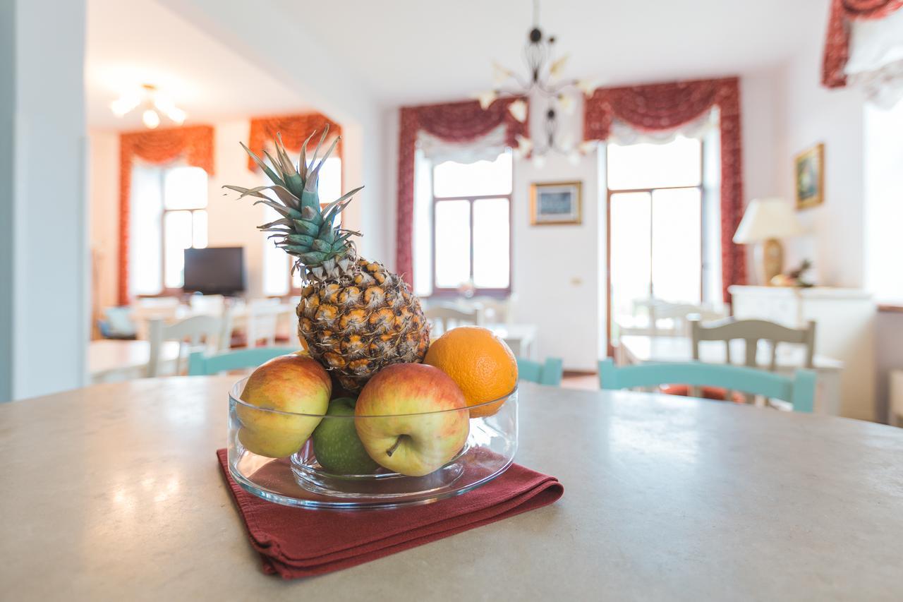 Palazzo Angelica B&B Adults Only Oprtalj ภายนอก รูปภาพ